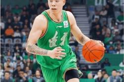 开云下载-关于雄鹿碾压辽宁队，张镇麟状态火热的信息