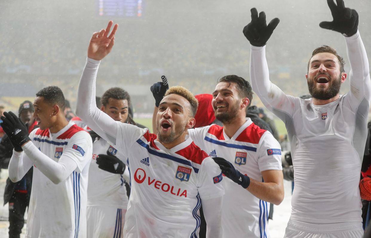 里昂客场大胜雷恩,实力雄厚 里昂客场大胜雷恩,实力雄厚