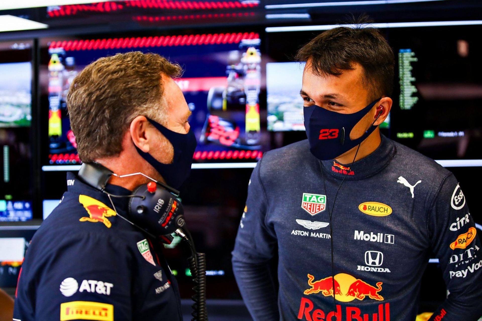 威廉姆斯险胜红牛二队，塞恩斯统治全场的简单介绍