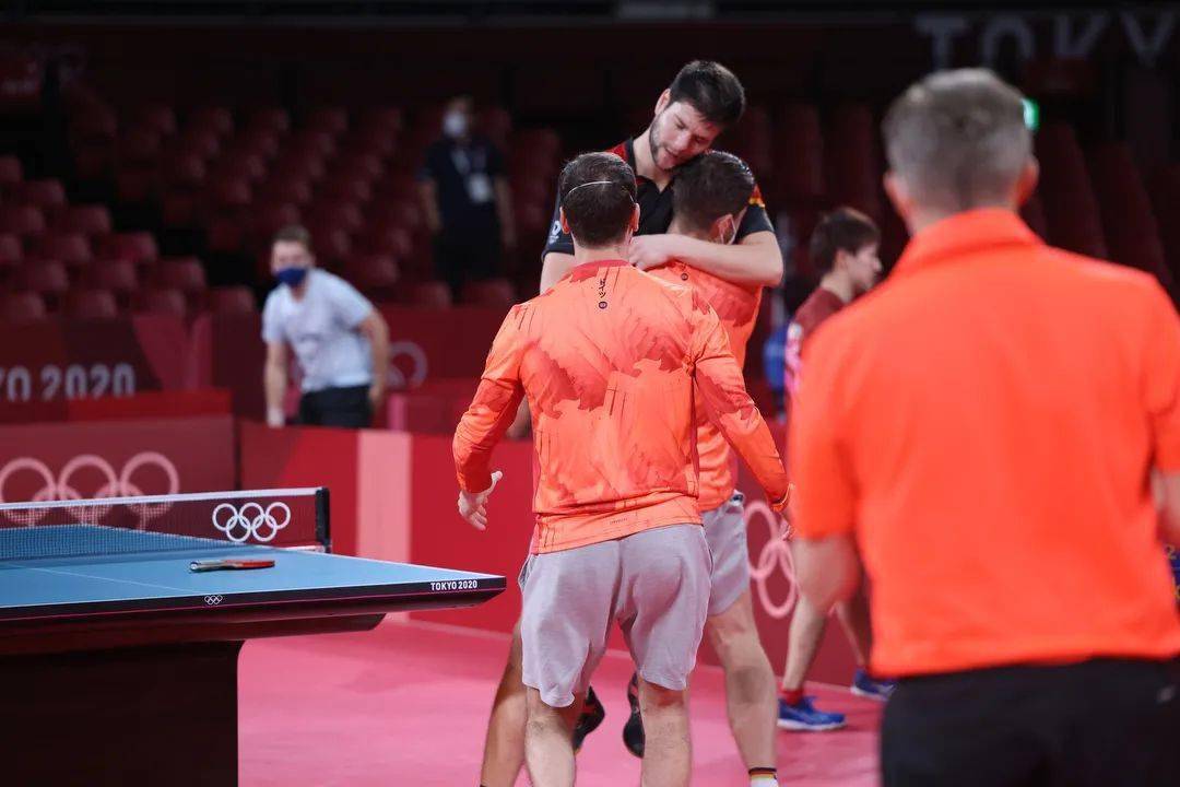 关于德国队完胜波兰队，王皓扛起全队的信息